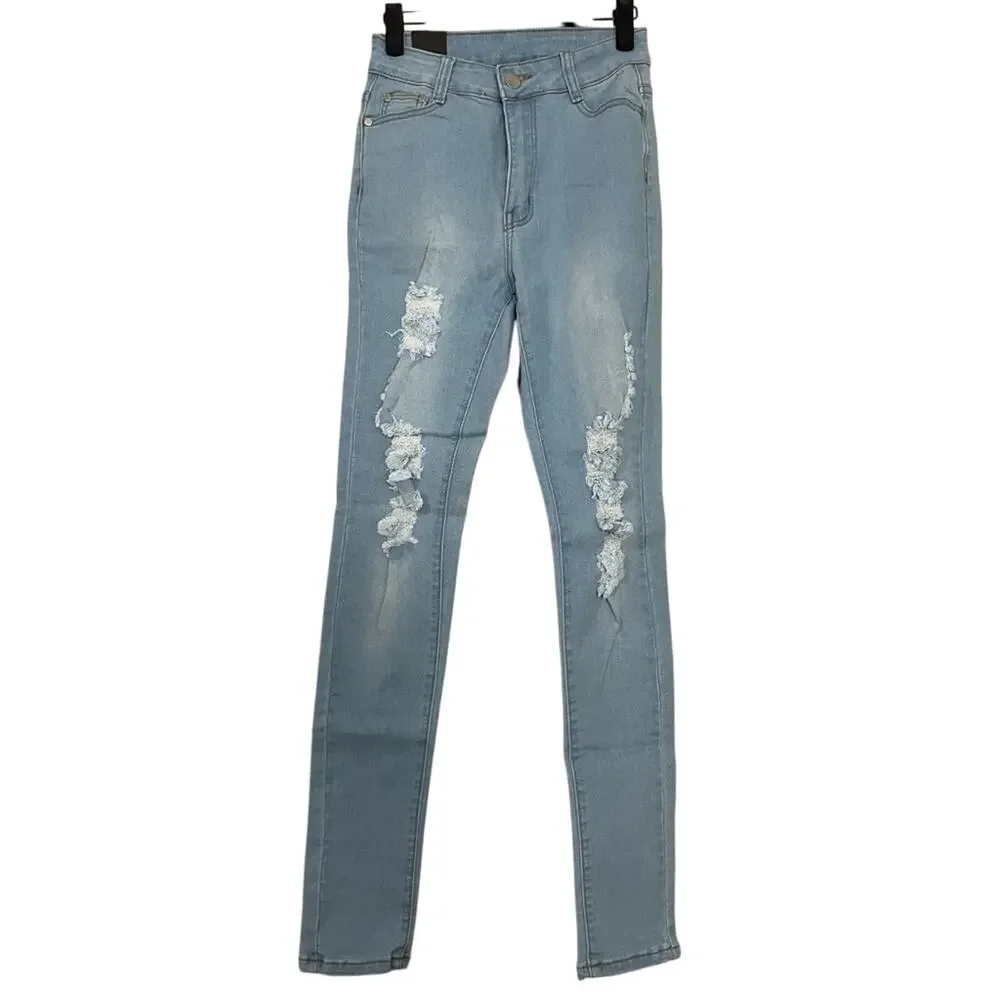 NWT‎ B.O.B Juniors Skinny Stretch Jeans Destructed Light Wash Denim Size 3/4